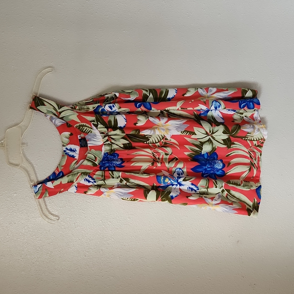 Hibiscus Collection Hawaii Sleeveless Top Medium